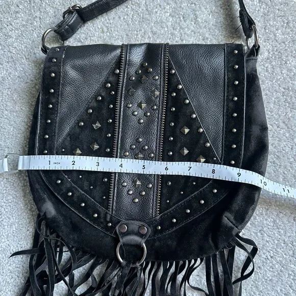 atmosphere studded Crossbody bag with fringe - Picture 7 of 13